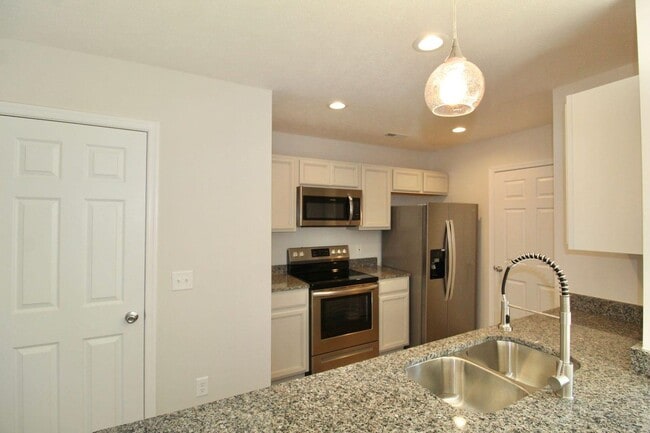 Photo - 3015 Locust Grv Ct