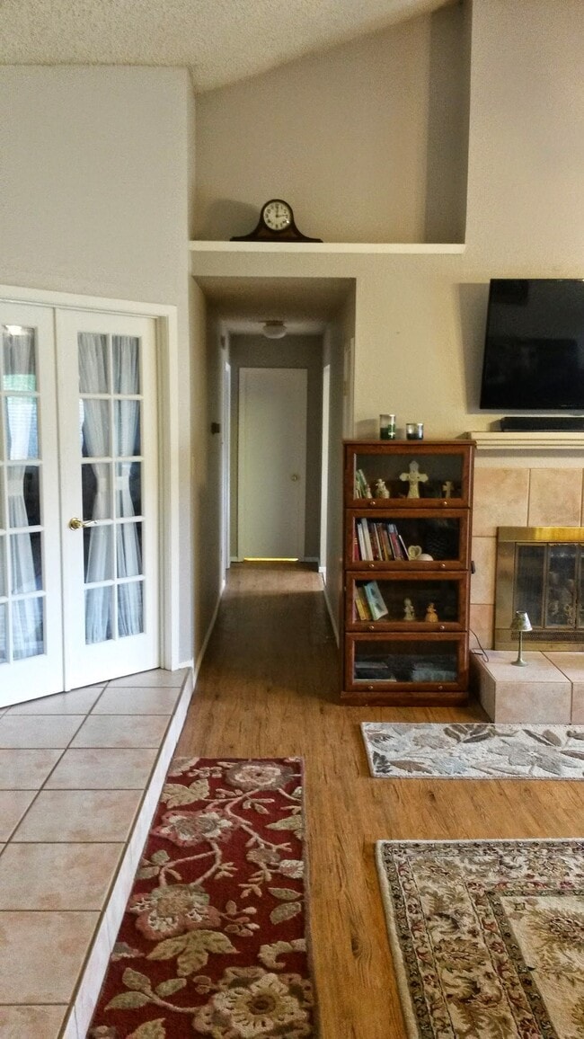 Photo - 3402 Meadowview Dr