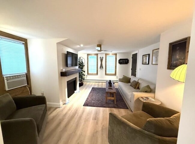 Photo - 2895 White Mountain Hwy Unit 2