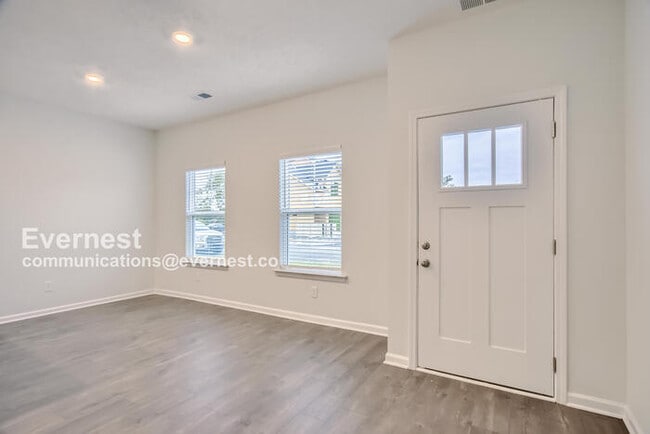 Photo - 219 Ansley Wy