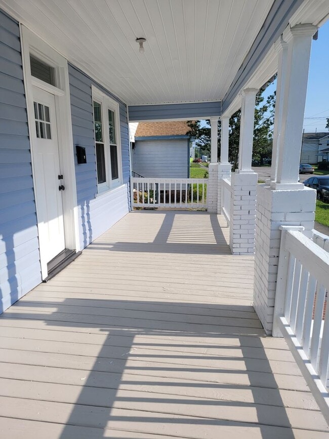 Photo - Newly renovated 4 bed 2 bath home in the h...