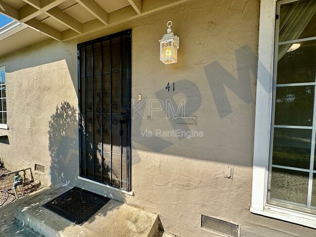 Photo - 41 W McKenzie Ave