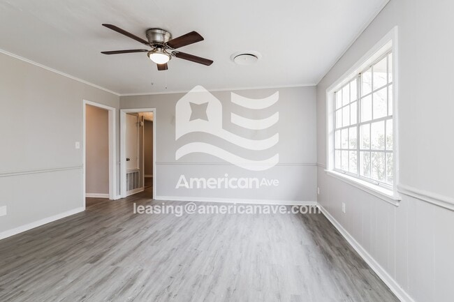 Photo - 329 Glen Rose Dr