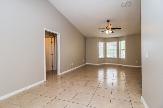 Photo - 301 Morningview Dr