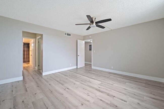 Photo - 403 NW 68th Ave Unit 517