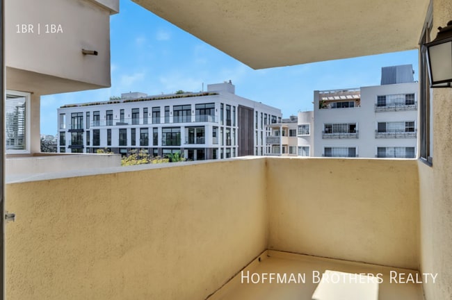 Photo - 432 N Palm Dr Unit 407