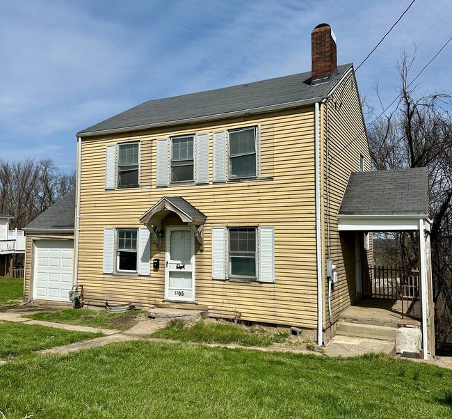 Building Photo - 3 Bedroom Home with Attached Garage