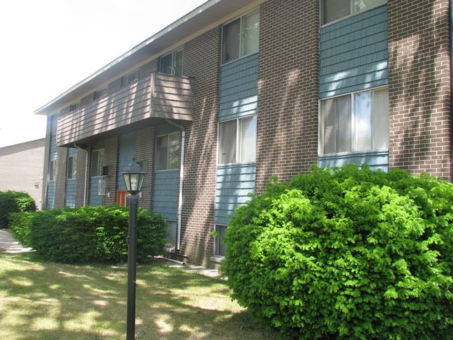 Photo - Eastwood Village Apartments