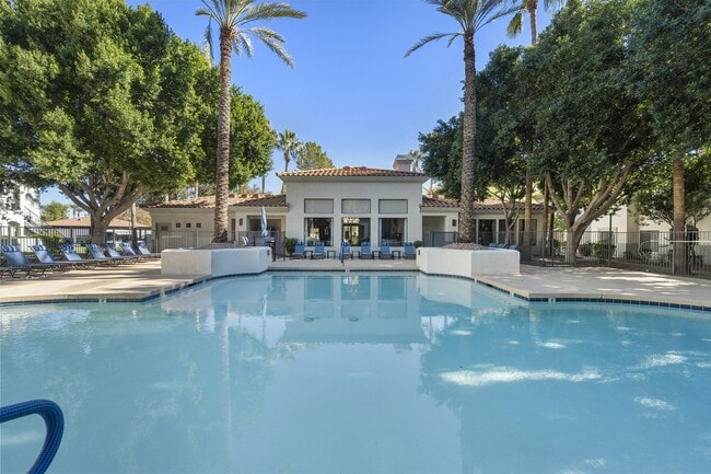 Building Photo - Haven at Towne Center Rental