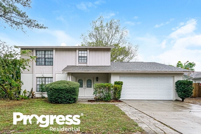Building Photo - 15715 Country Lake Dr