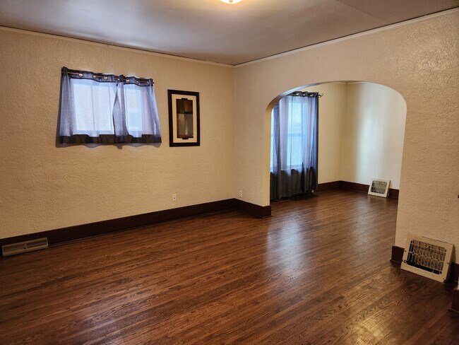 Living Room - 1019 7th Ave N