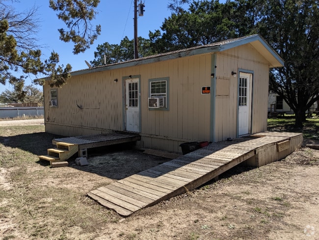 Building Photo - 142 County Rd 4366 Rental