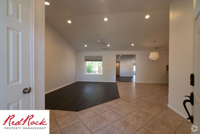 Building Photo - Spacious Home in Ivins with a Private Pool...