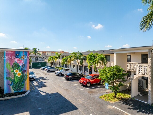 1330 W 29th St Unit 36