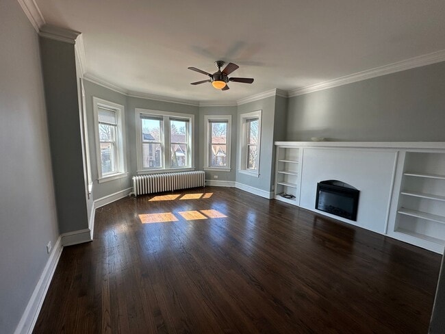 Building Photo - 2843 N Parkside Ave Unit 2