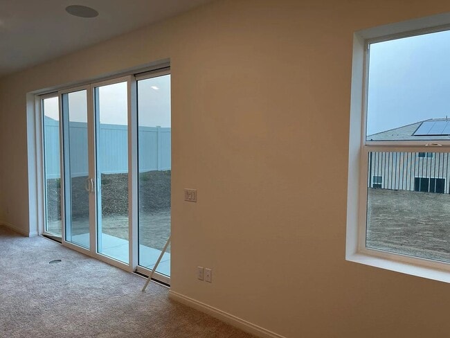 Photo - 8277 Country Mile Ln