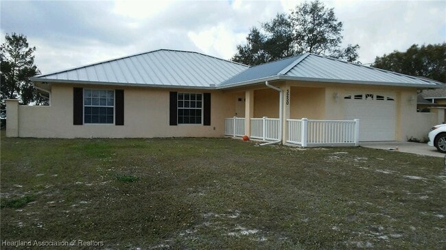 Building Photo - 3250 Popinjay Ave Rental