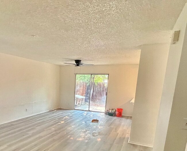 21369 Nisqually Rd Apartment Unit 5 Apple Valley, CA