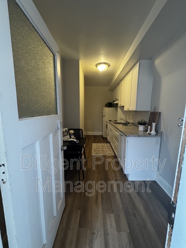 Building Photo - 451 Water St