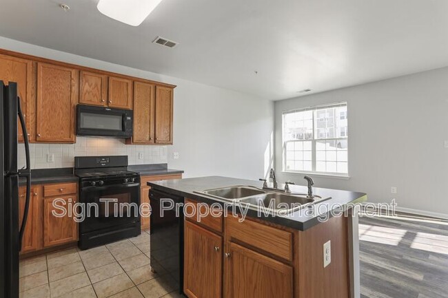 Photo - 18234 Hurricane Ct