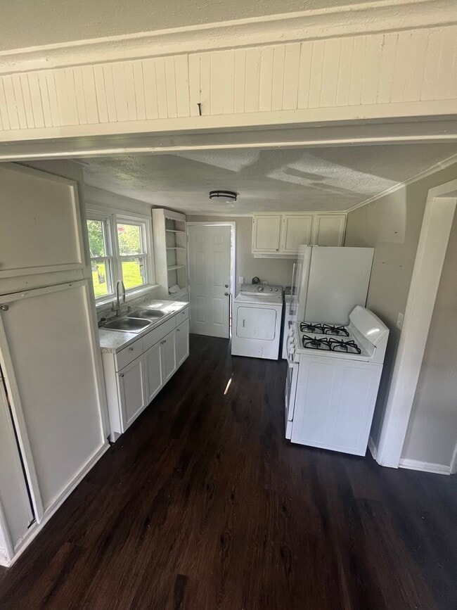 Photo - Small Family Home In Berryhill!