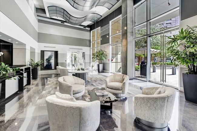 Building Photo - 1901 Post Oak Blvd Unit 1404