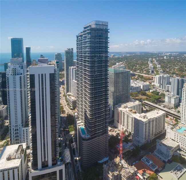 Photo - 1000 Brickell Plaza Unidad 3903 Rental