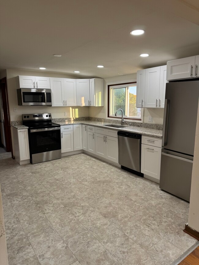 Photo - 1944 S 92nd St Unidad 2 Upper