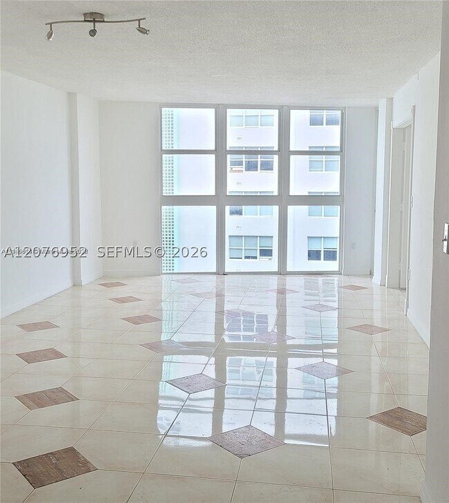 Photo - 1228 West Dr Unit 1006