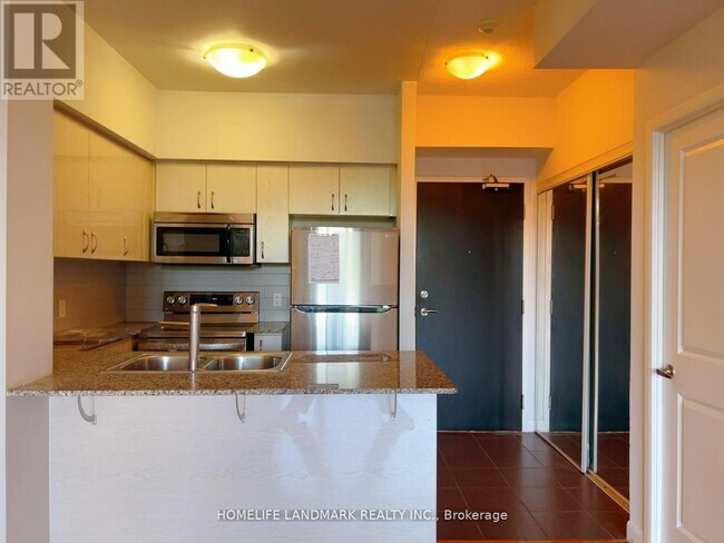 Photo - 5791 Yonge St Unit 308