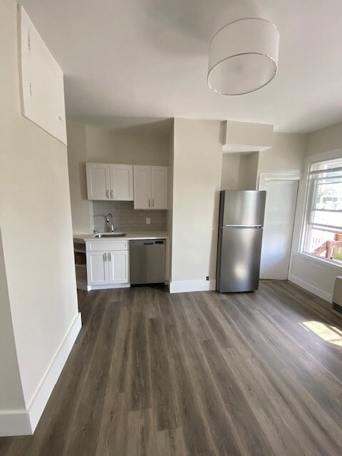 Photo - 100 H St