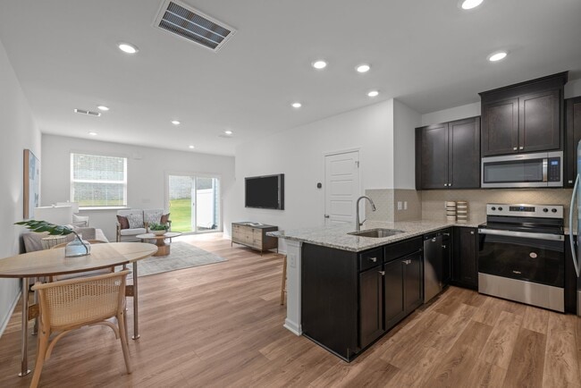 Photo - 2105 Rockface Wy