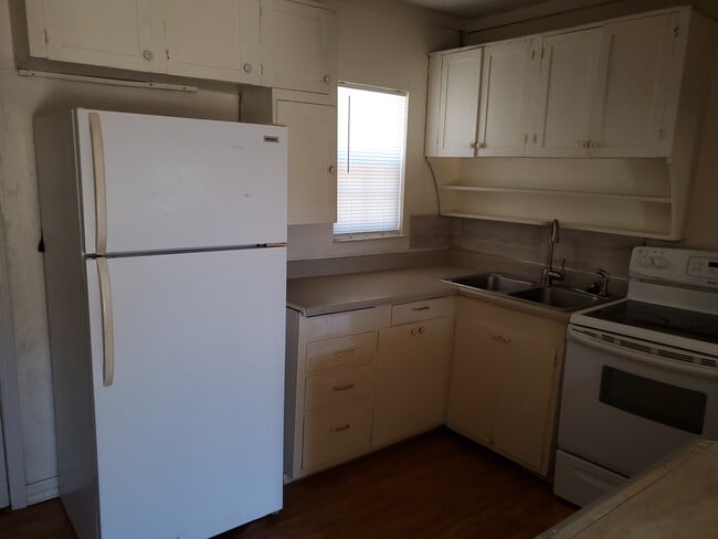 Photo - 806 W Plaza Dr Unit #B