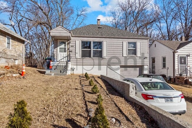 Building Photo - 4019 N 44th St