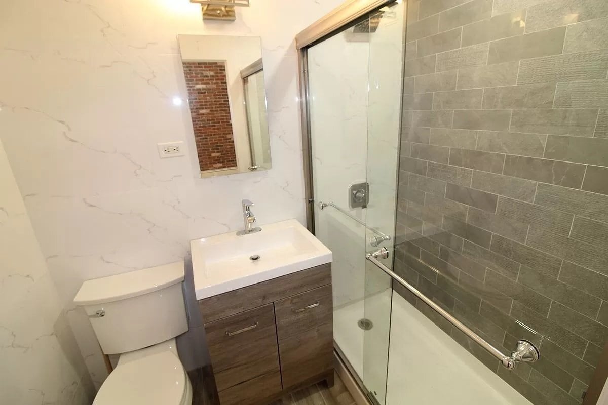 Photo - 743 Union St Unit APT 2R,