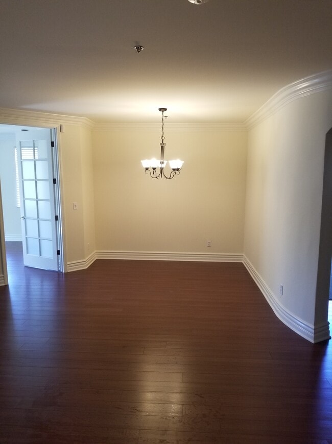 Photo - 12745 Moorpark St Unidad 209