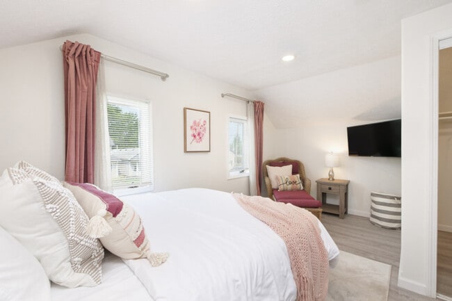 Photo - 415 Short St Unit ID1061032P