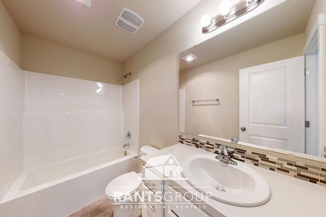 Photo - Leah's Landing