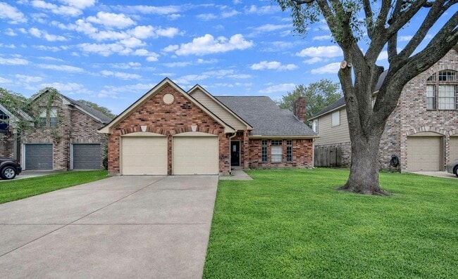 16830 Scenic Gardens Dr