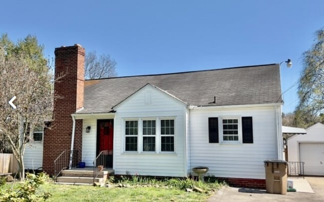 Building Photo - 3228 Fairmont Blvd Rental