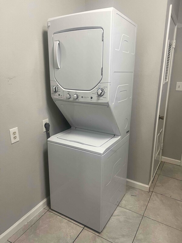 Photo - 5201 Chico St House