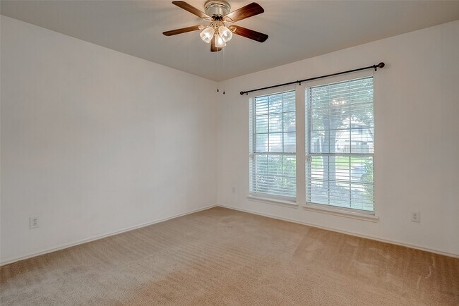 Photo - 10902 Primrose Acres Ln