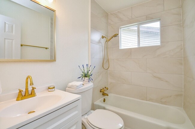 Photo - 14934 Arundel St