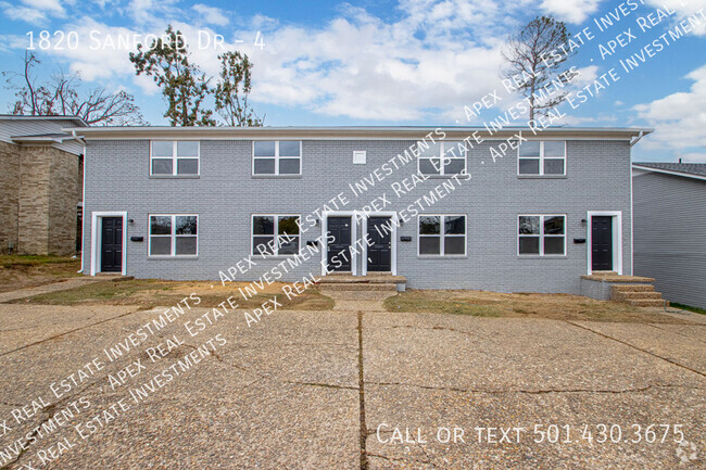 Building Photo - 1820 Sanford Dr Rental