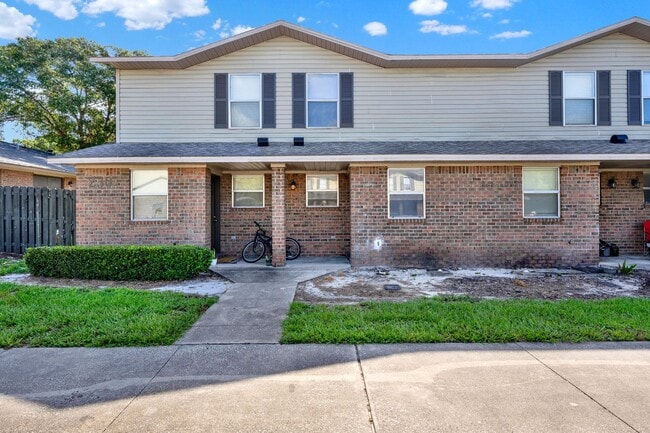 ****Beautiful 2 Bedroom 1.5 Bath in Orange... - ****Beautiful 2 Bedroom 1.5 Bath in Orange... Apartment Unit 290-E