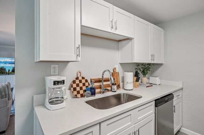 Riverwalk Apartments