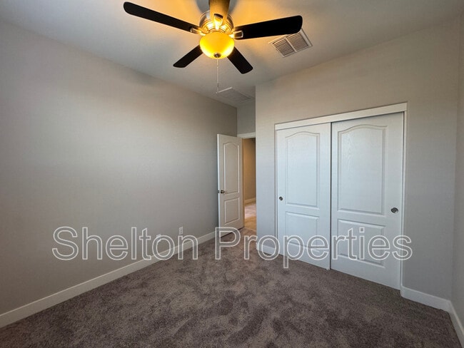 Photo - 21565 W Papago St