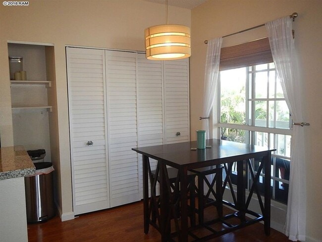 Photo - Keonekai Villages Furnished Upstairs 2 bedroom, 1.5 bathroom unit, with 2 parking spaces Unit 25-202