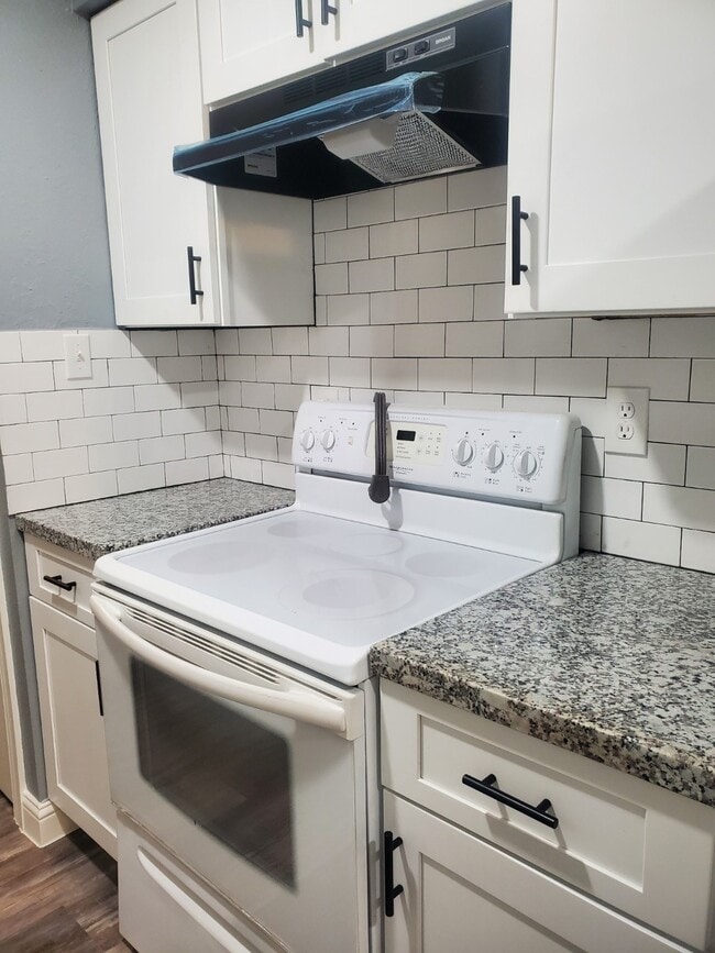 Building Photo - 6200 W Tidwell Rd Unit 704 Rental
