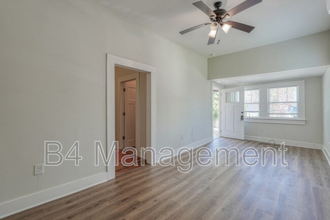 Photo - 654 Ravenel St Unit C